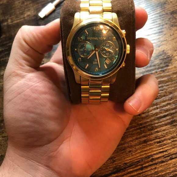 Micheal Kors Stop World Hunger Limited Release Watch - Picture 5 of 5